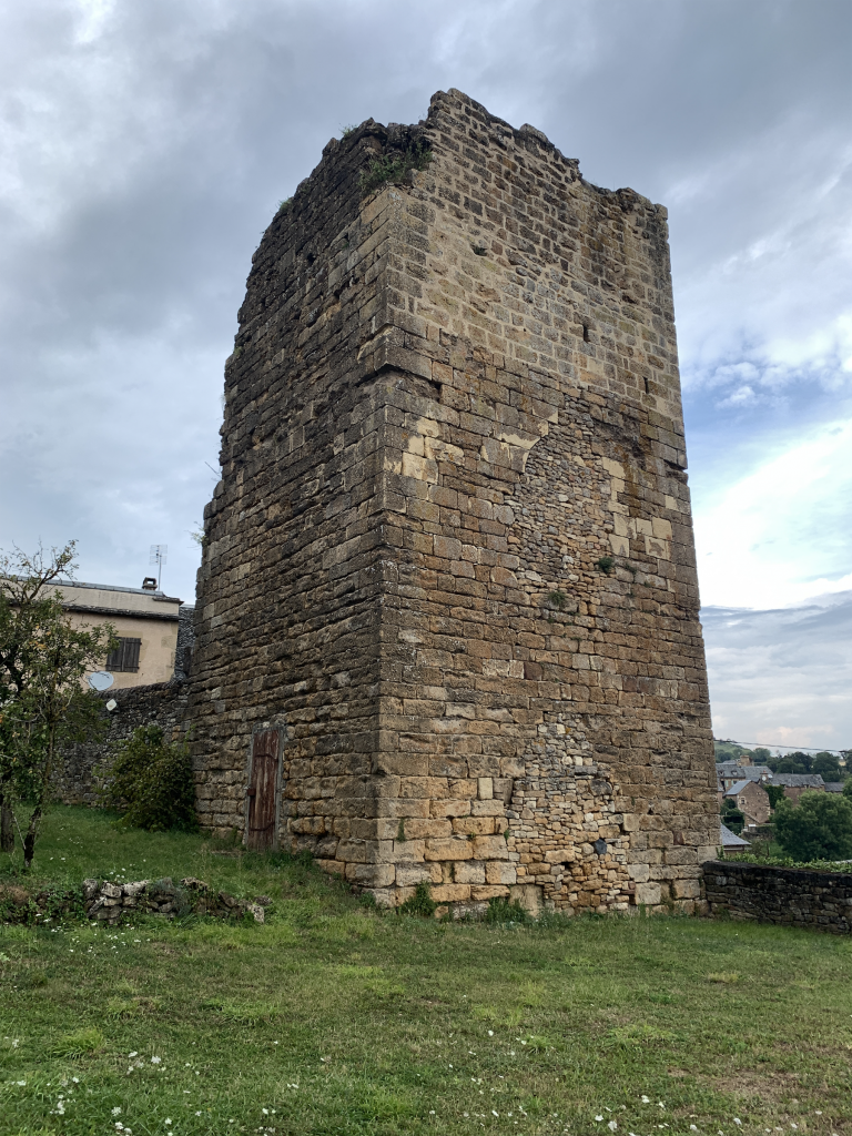 La tour-donjon de Ceyrac